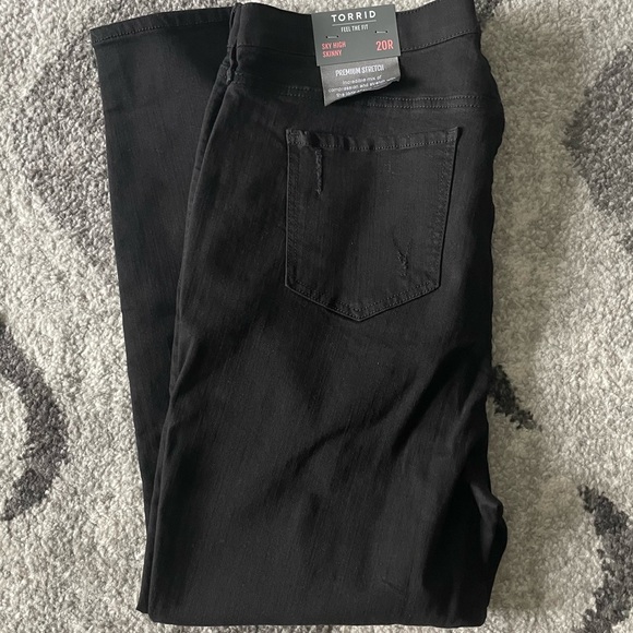 Sky High Skinny Premium Stretch High-Rise Jean - Picture 4 of 6